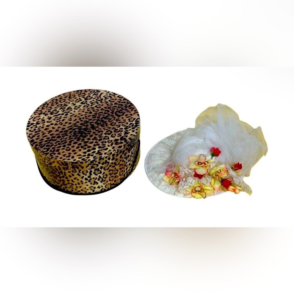 Vintage Ivory Lace Floral Hat In A Hat Box